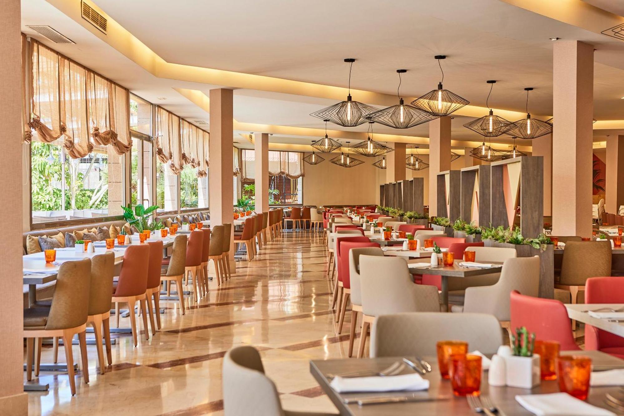 Zafiro Tropic Lejlighedshotel Port de Alcudia (Mallorca)