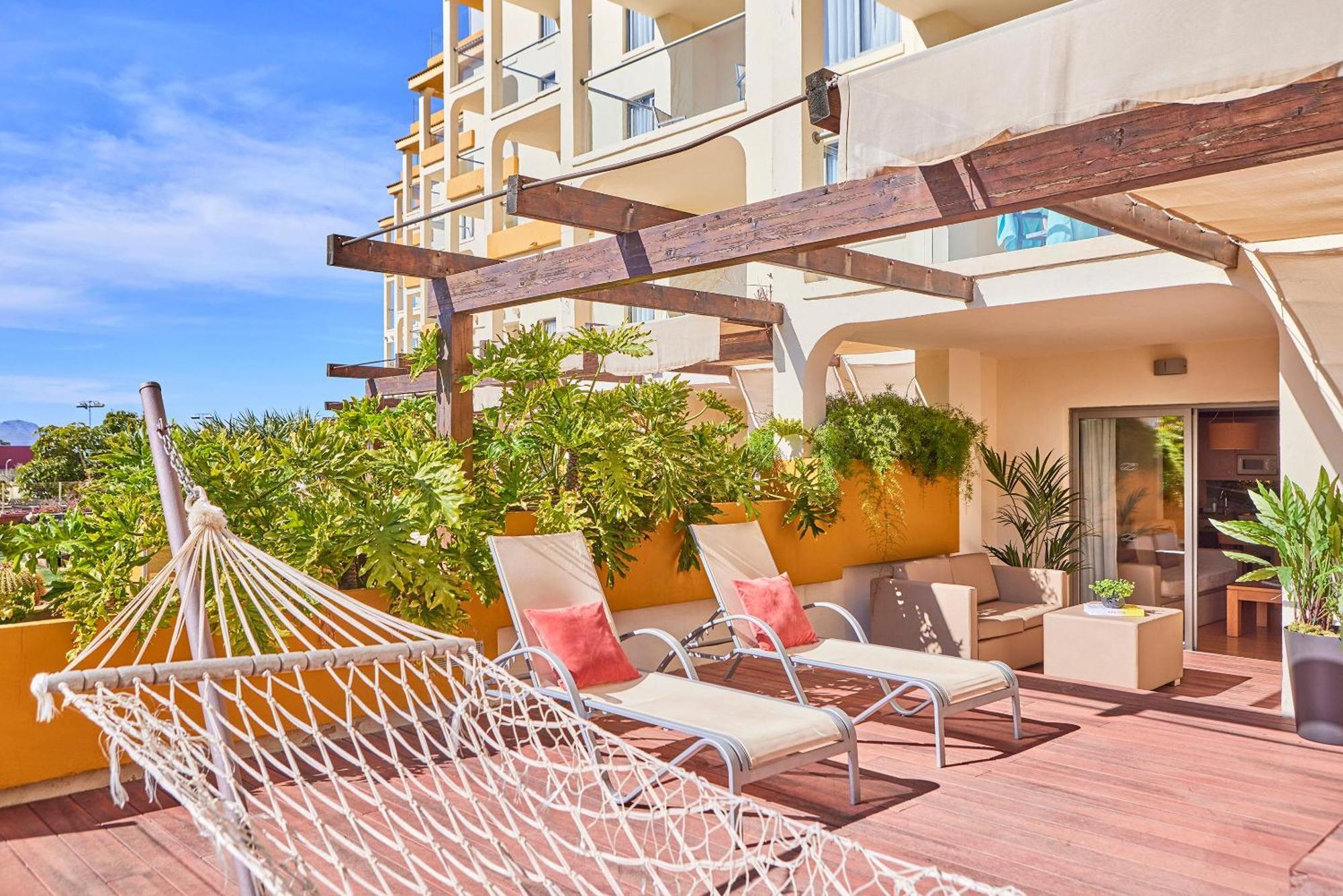 Aparthotel Zafiro Tropic Port de Alcudia (Mallorca)