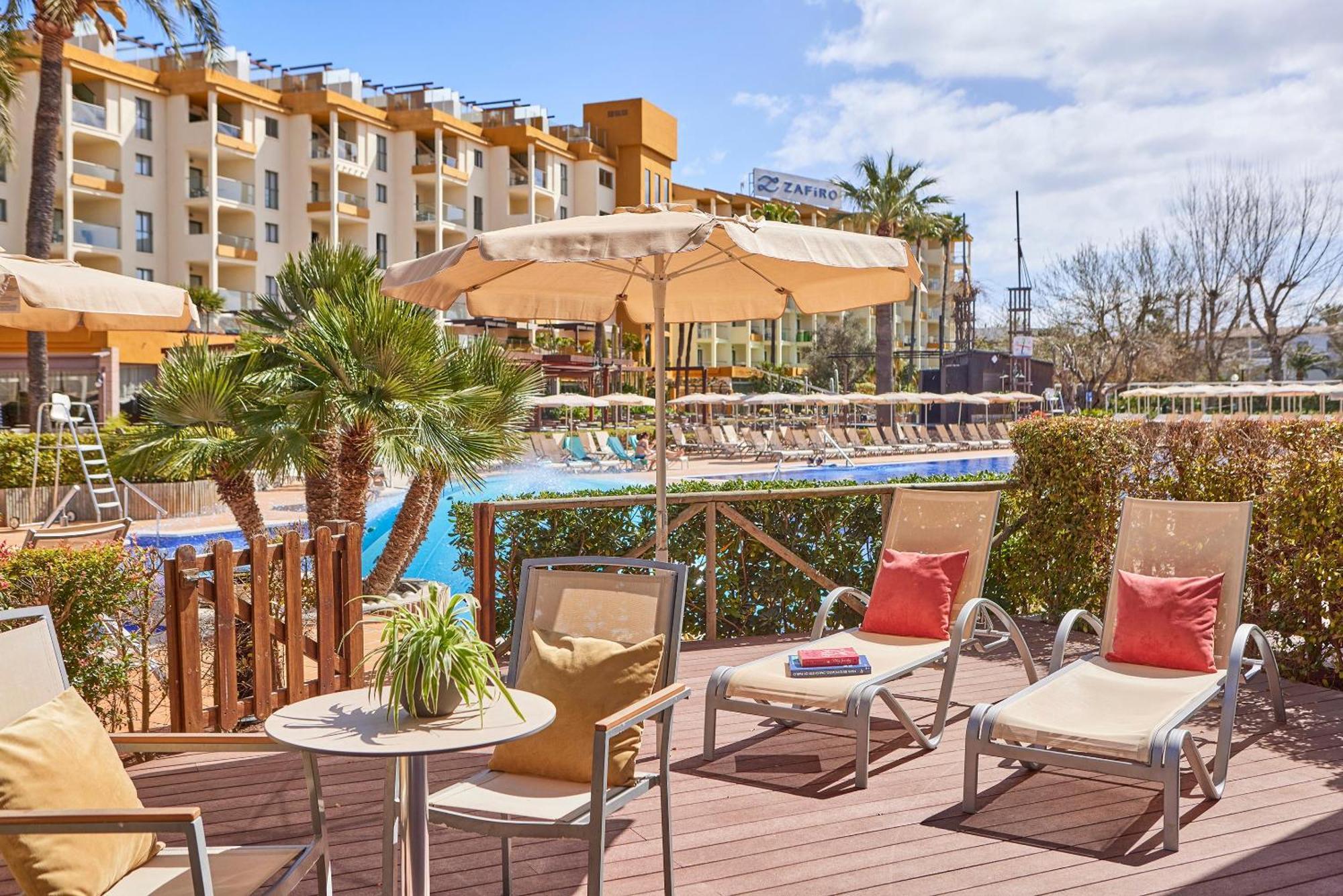 Aparthotel Zafiro Tropic Port de Alcudia (Mallorca)